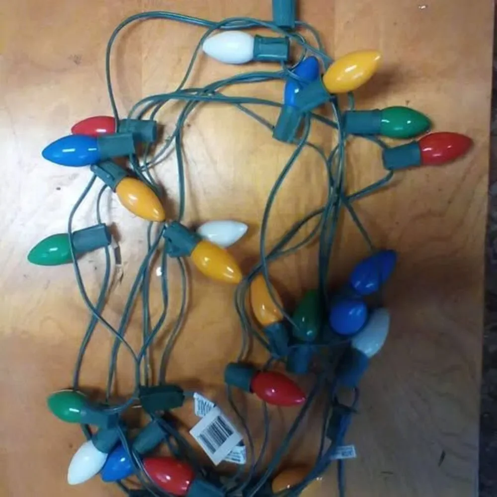 25 C9 Hobby Lobby Christmas Light String With GE Incandescent Glow Bright Bulbs
